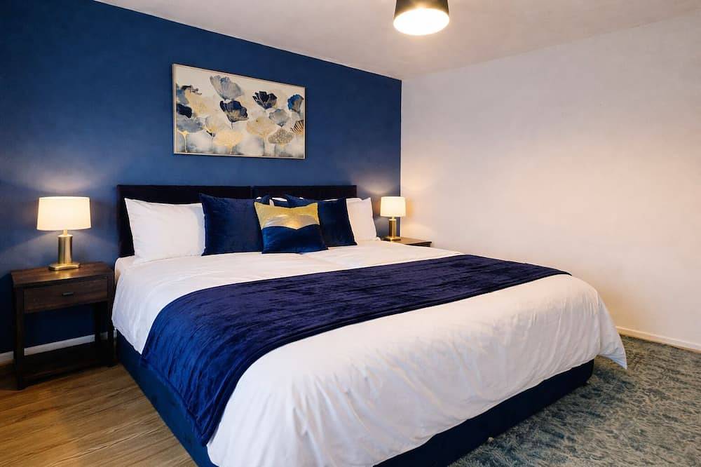 Cosy 4 Bed Home w/ Free Parking. Pet-Friendly! in Winchester, South Downs