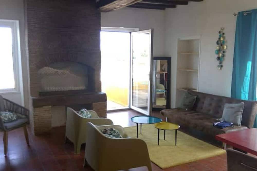 Apartamento entero, Apartment terrace Loire view in Bouchemaine, Angers region