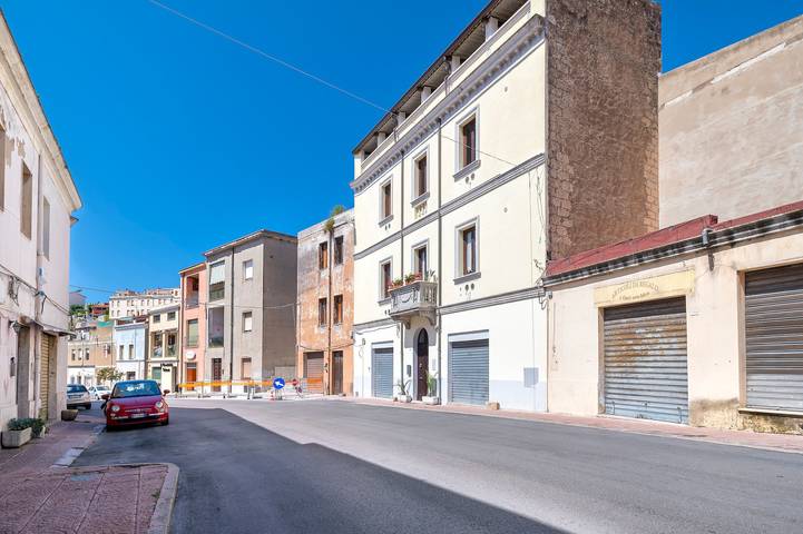 Appartamento intero, Appartamento 'La Contessa' con vista sulle montagne, Wi-Fi e aria condizionata in Sennori, Provincia di Sassari