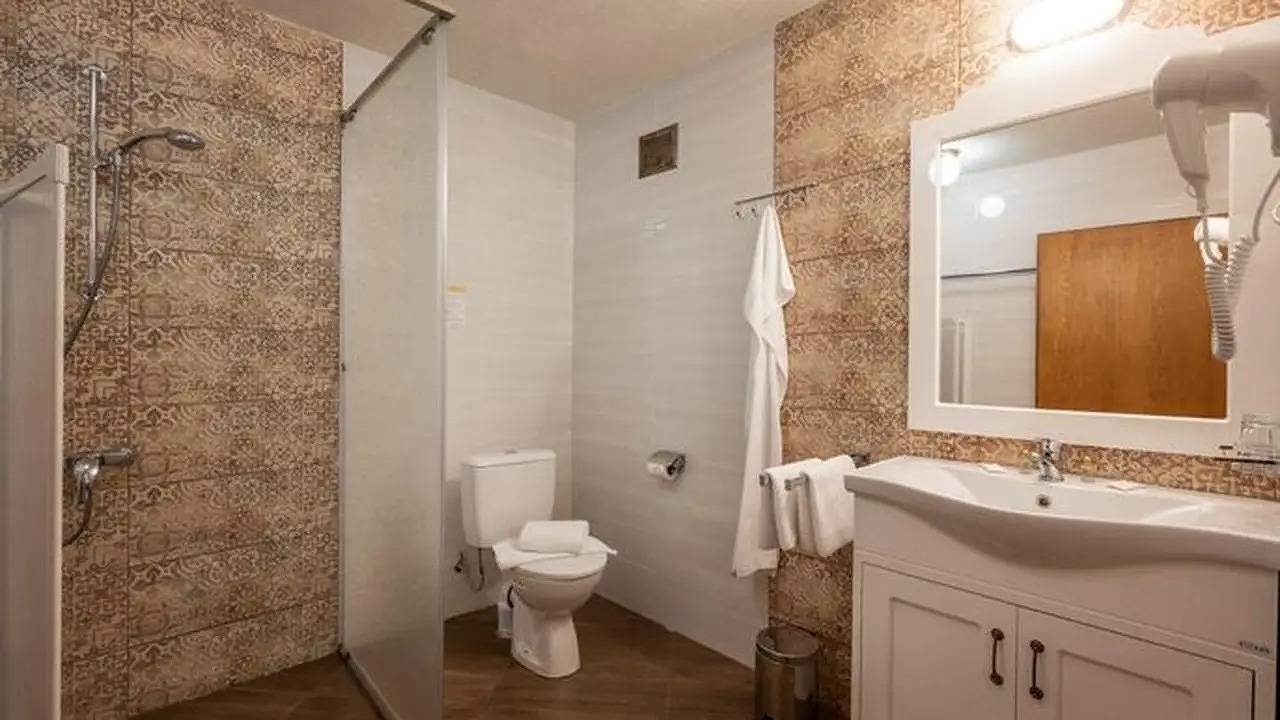 Doppelzimmer für 3 Personen (20 m²) in Maurach am Achensee, foto 5