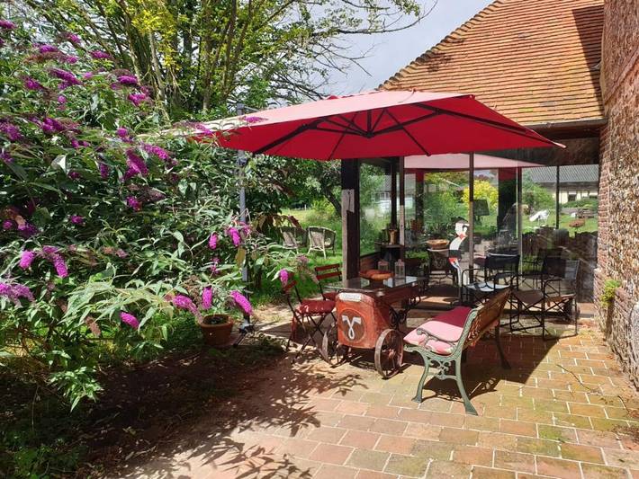 Location de vacances pour 6 personnes, avec jardin à Saint-Germain-d'Aunay