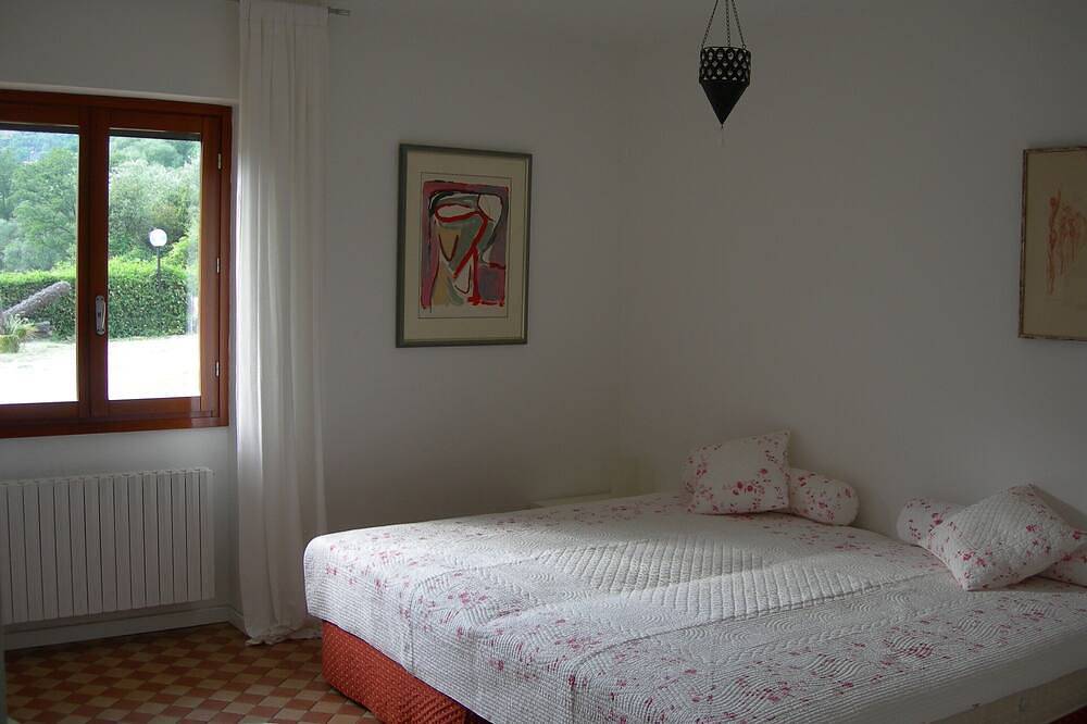 Großzügige Villa mit exklusivem Ambiente, Privatpool & Lounge Areas in Diano Castello, Riviera di Ponente