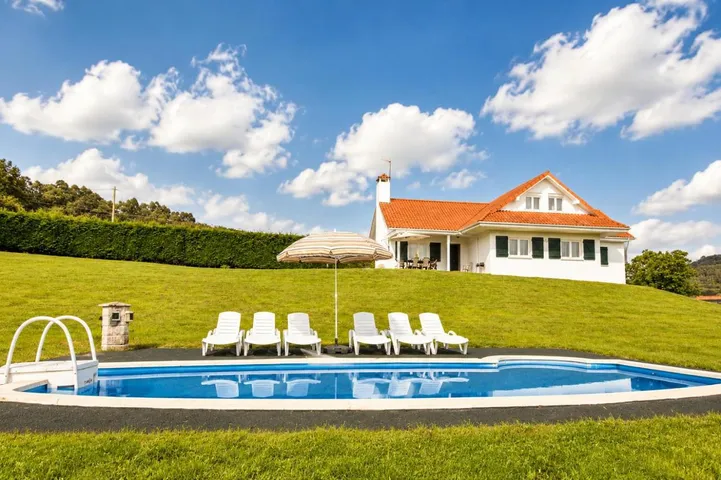 Casa de vacaciones para 8 personas, con jardín y piscina, Se admiten mascotas - 1