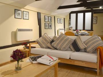 Holiday Home for 6 People in Ninfield, High Weald, Photo 3