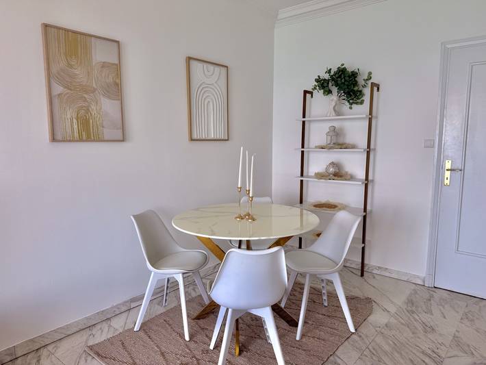 Studio entier, George V Studio in Menton, Côte méditerranéenne (France)