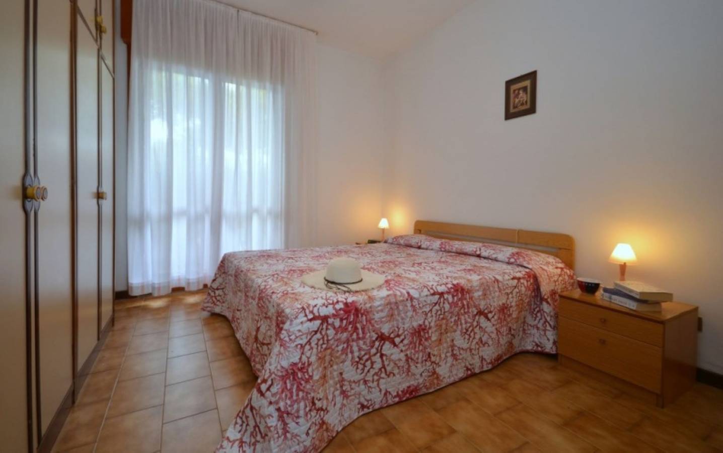 Apartamento entero, Amplio apartamento con piscina exterior compartida. in Lignano Sabbiadoro, Provincia d'Udine