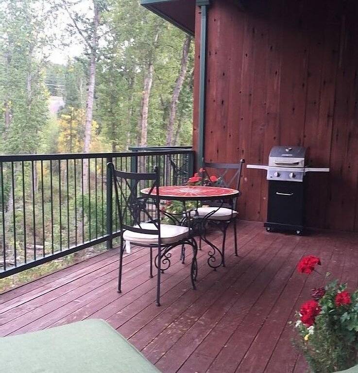 Ganze Wohnung, Übernachten Sie in Montana - Condo am Ufer des Swan River in Bigfork, Flathead Nationalwald