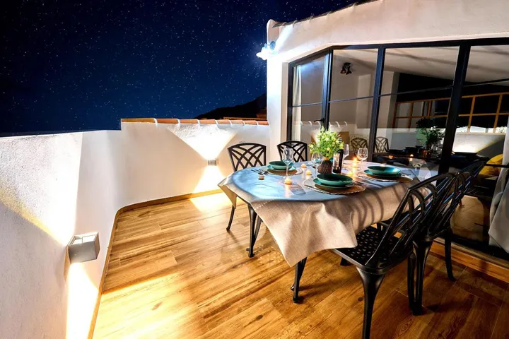 Holiday apartment for 6 people, with view and balcony - 1