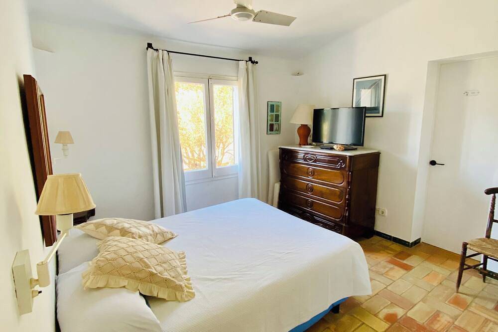 Cottage 100m from the beach in Cadaques, Parco naturale del Capo di Creus
