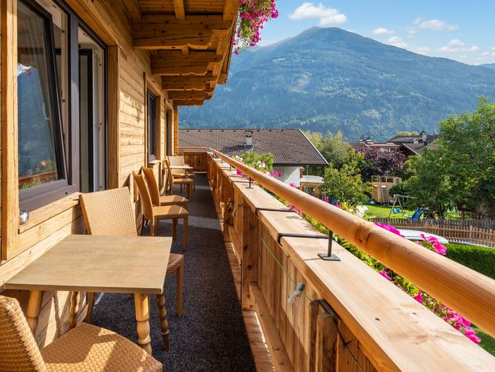 Ferienhaus für 25 Personen, mit Garten und Balkon, mit Haustier im Zillertal - 2