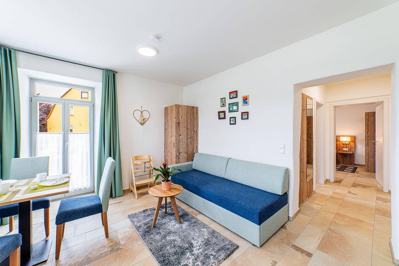 Ganze Wohnung, Apartment mit Terrasse "Blumentraum" in Spalt, Fränkisches Seenland