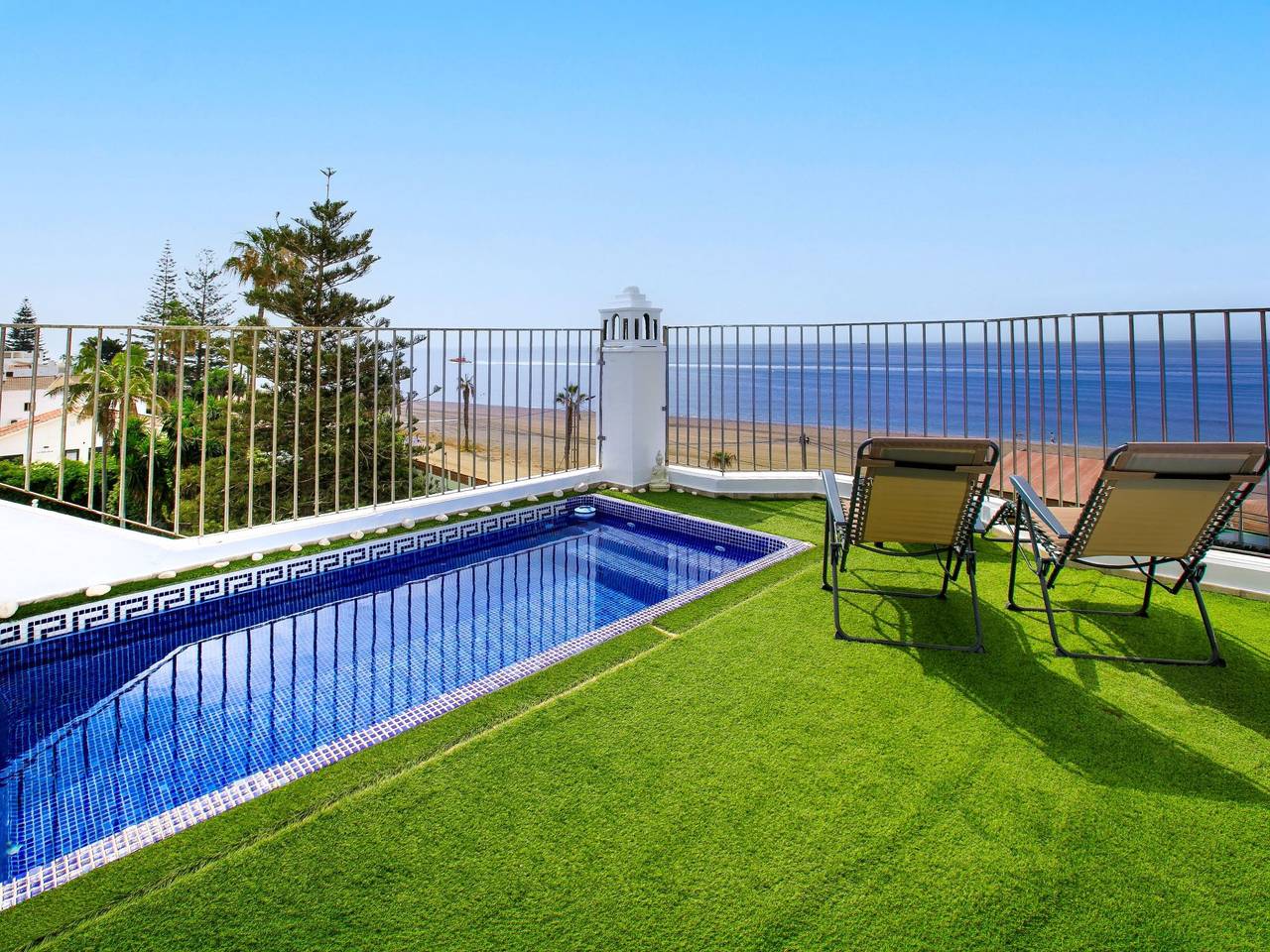 La samba beachfront in Playa Torre de Benagalbón, Rincón de la Victoria