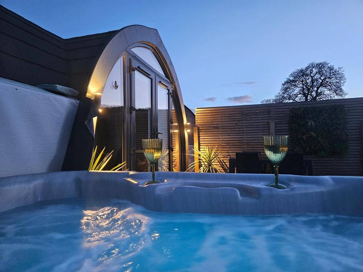 Eastridge Glamping in Shropshire Hills