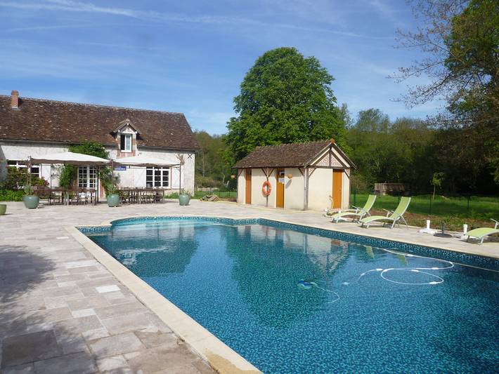 Gîte pour 6 personnes, avec jardin ainsi que piscine et terrasse à Crouy-sur-Cosson - 2