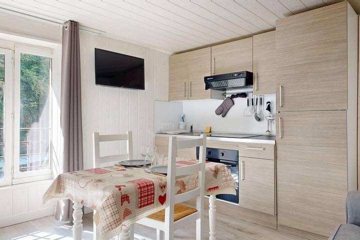 Appartement entier, L'Ermitage - Jura - Tv in Salins-les-Bains, Jura Francais