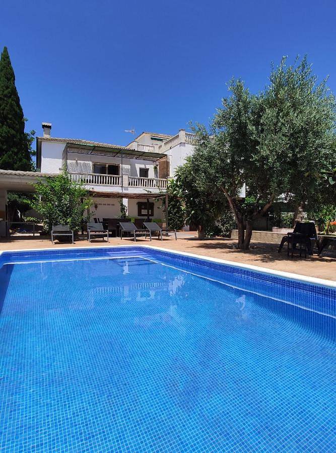Ferienhaus für 10 Personen, mit Garten und Pool sowie Ausblick - 1