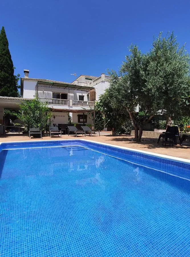 Casa de vacaciones para 10 personas, con jardín además de piscina y vistas - 1