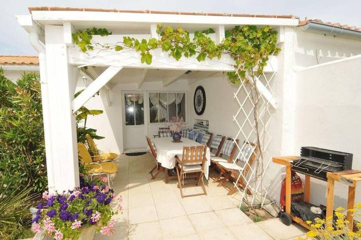 Location de vacances pour 5 personnes, avec terrasse à Sainte-Marie-de-Ré - 2