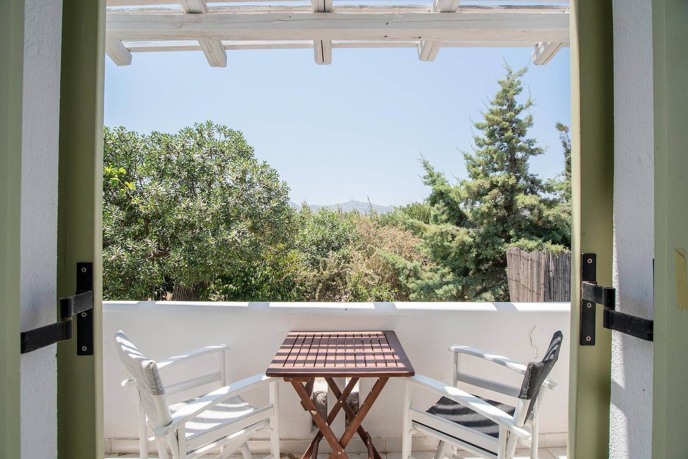 Holiday Home 'Green Retreats 4 Paros' with Mountain View, Wi-Fi and Air Conditioning in Πάρος