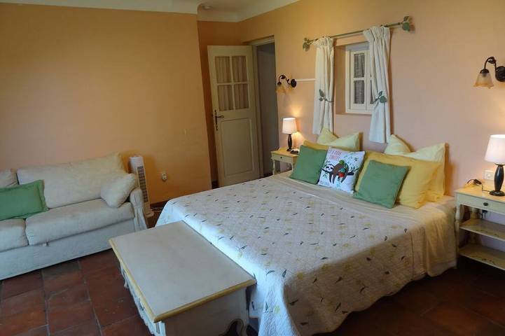 Pet Friendly Villa with private pool and fantastic sea view of Cote D'Azur in Saint-Jeannet, Mediterranean Coast (France)