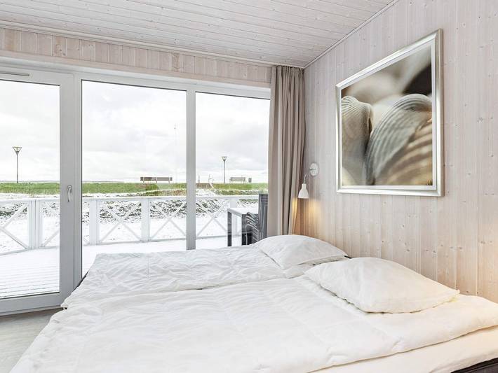 Ferienhaus mit Meerblick für 8 Personen, mit Terrasse und Whirlpool sowie Sauna an der Kieler Bucht - 4
