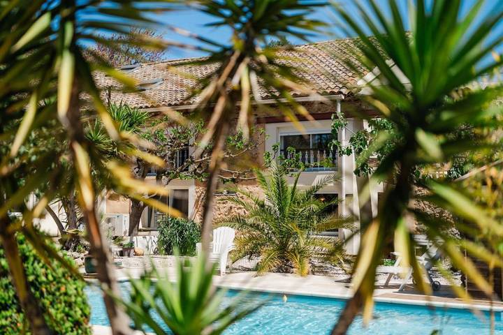 Location de vacances pour 8 personnes, avec jardin et piscine à Ornaisons - 2