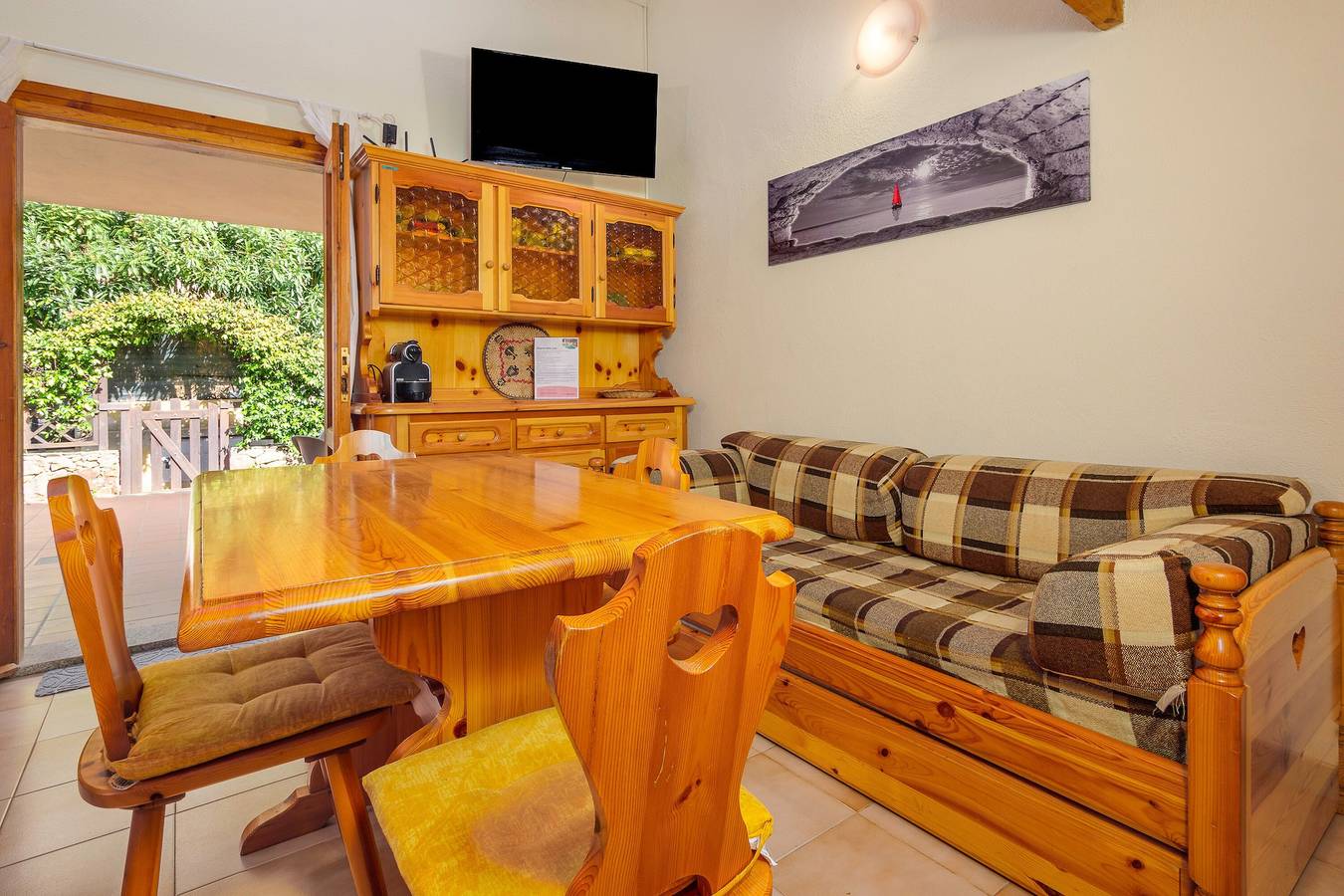 Casa vacanze 'Asfodeli E4' con terrazza privata, Wi-Fi e aria condizionata in San Teodoro, Olbia-Tempio