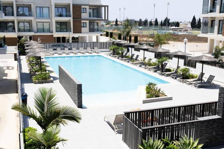 Appartement de vacances pour 4 personnes, avec piscine ainsi que jardin et jacuzzi