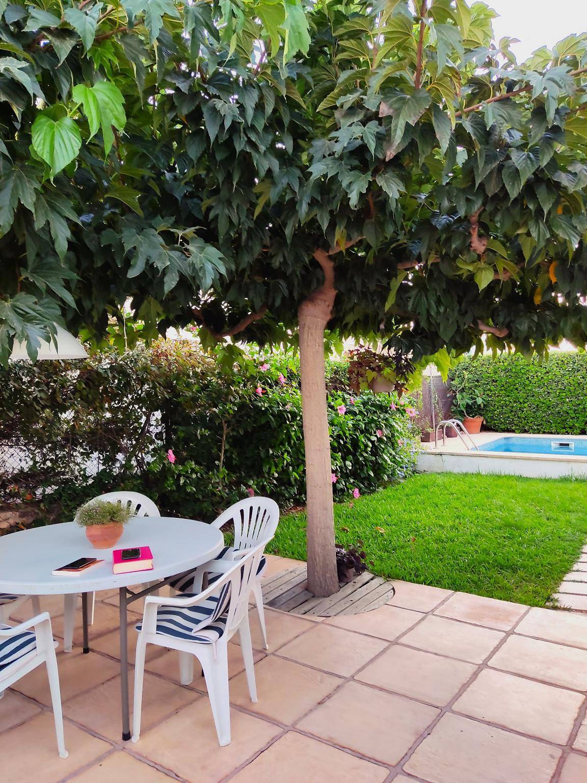 Apartamento vacacional entero, Clarona - Preciosa casa con piscina privada y Wifi gratis in Cala Blanes, Ciudadela