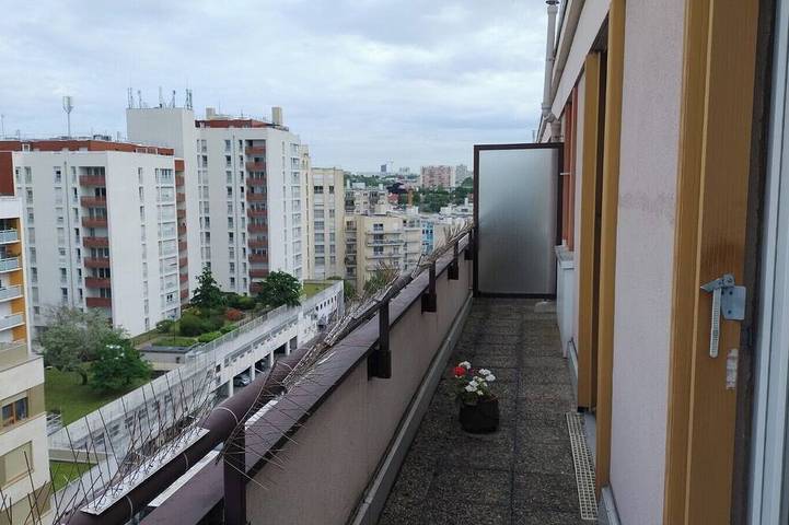 Ganze Wohnung, Appartement 3P Dernier Étage Centre Bourg La Reine Face au Rer B - Paris à 10 mn in Bourg-la-Reine, Hauts-de-Seine