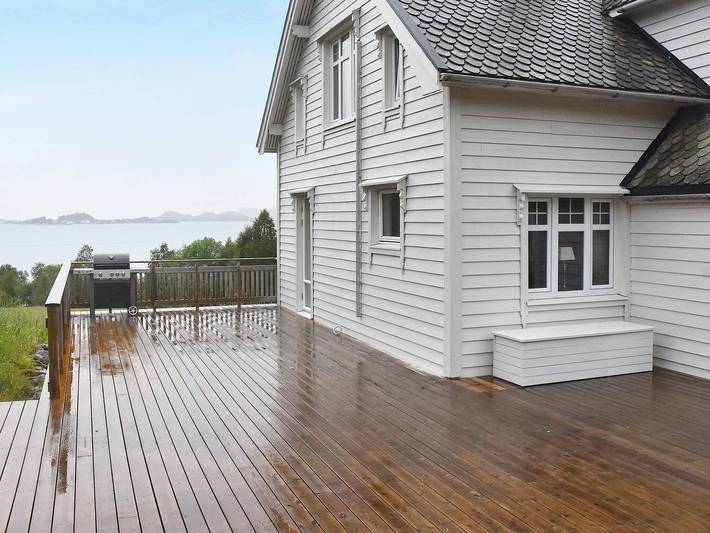 Ferienhaus für 9 Personen, mit Garten, kinderfreundlich in Åram