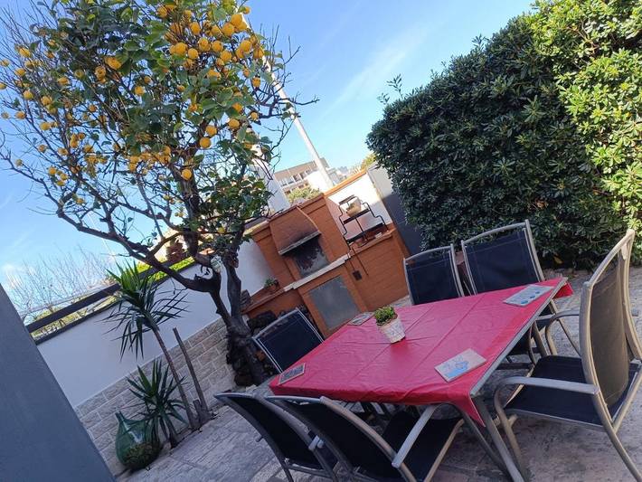 Gîte pour 4 personnes, avec jardin dans Torre a Mare - 2