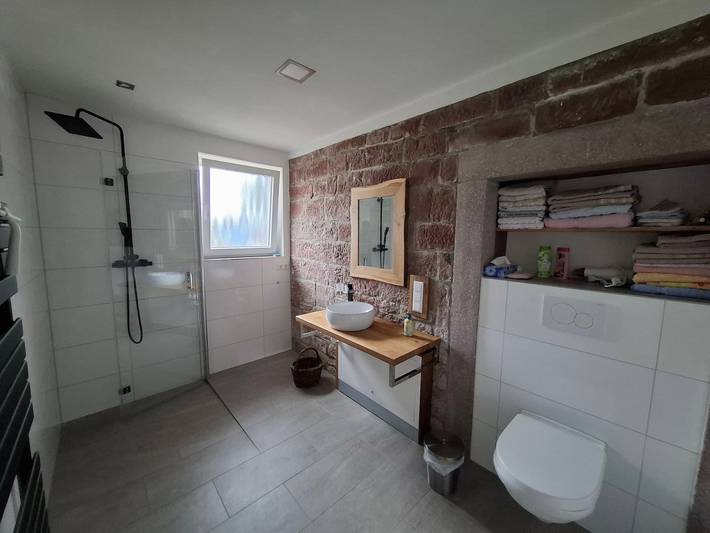 Ferienwohnung für 5 Personen, mit Garten im Taubertal