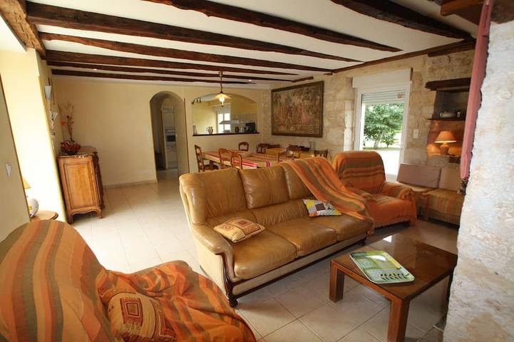 Gîte pour 23 personnes, avec Terrasse et Jardin à Thenon - 4