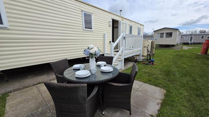 Holiday letting for 8 people, with Balcony and Terrace as well as Garden and Pool in Burnham on Sea & Highbridge
