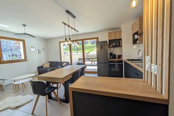 Location De Vacances pour 7 Personnes dans La Féclaz, Les Déserts, Photo 4
