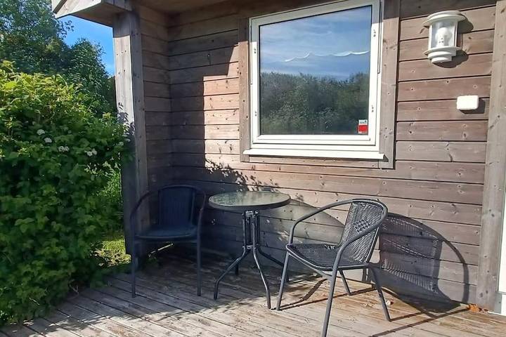 Location de vacances pour 4 personnes, avec jardin ainsi que vue et terrasse à Leknes - 3