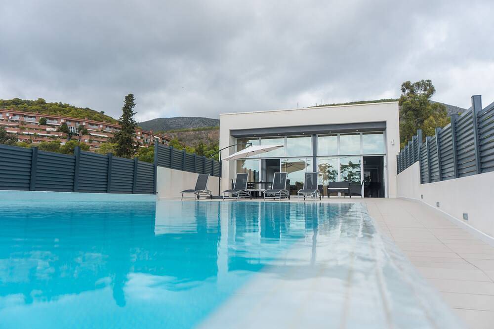 Luxury Villa 100 Meters From The Beach Castelldefels-Sitges Swimming Pool in Platja de Castelldefels (Gavà), Sitges
