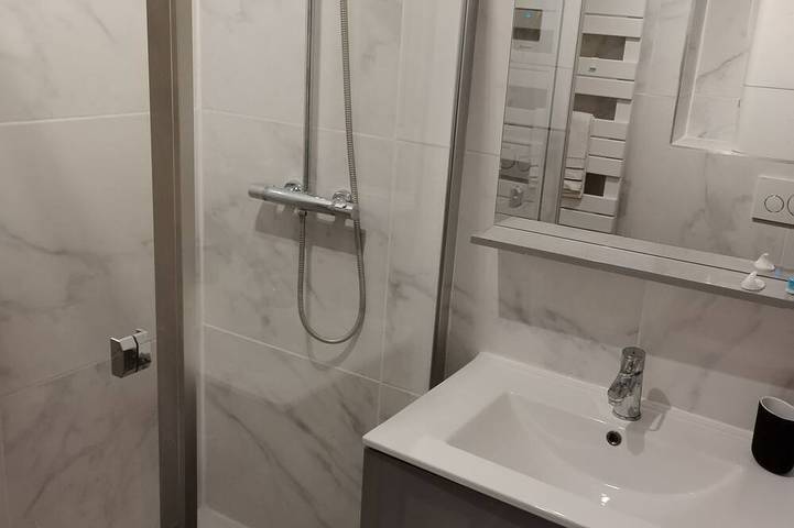 Gîte pour 2 personnes, animaux acceptés à Les Rousses - 2