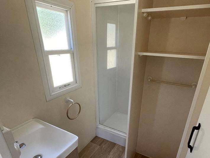 Mobil home pour 4 personnes, avec bassin pour enfant, animaux acceptés à Signes - 3