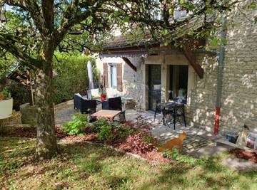 Chambre d’hôte pour 2 personnes, avec jacuzzi et jardin à Miserey-Salines