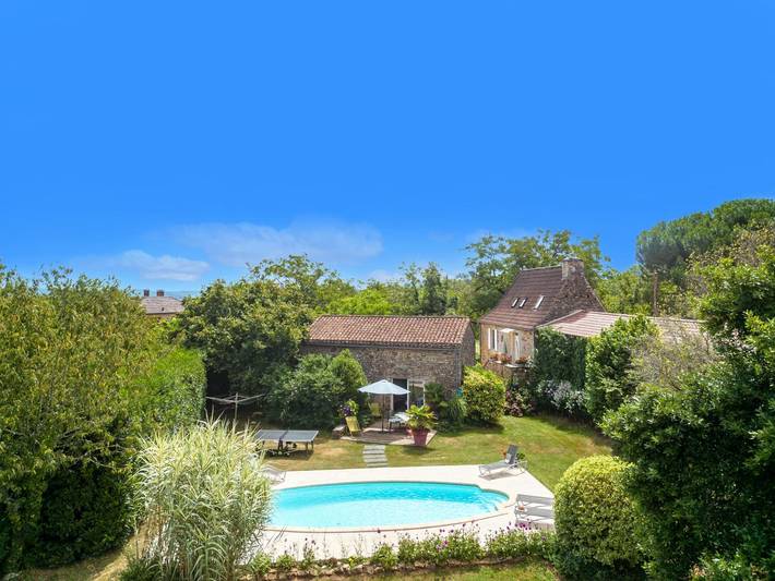 Location de vacances pour 4 personnes, avec jardin et piscine, adapté aux familles à Frayssinet-le-Gélat - 2