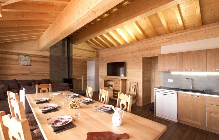 Villa pour 14 personnes, avec sauna et piscine ainsi que balcon et jacuzzi, adapté aux familles en Savoie - 2
