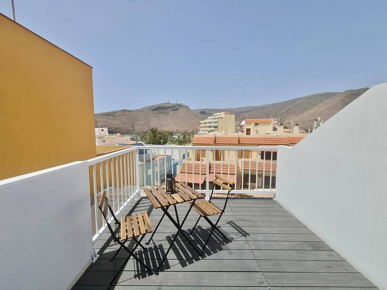 Appartement entier, Appartement 'Apartamento La Pista Sur' avec vue sur la mer, terrasse privée et Wi-Fi in San Sebastián de la Gomera, La Gomera