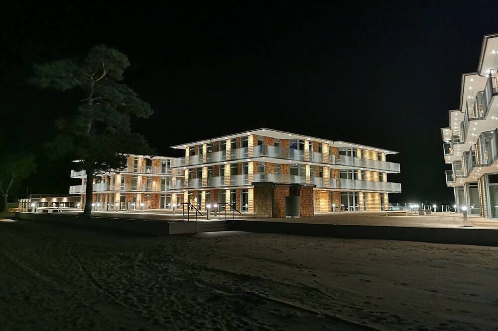 Ganze Wohnung, Lägenhet på Stranden i Åhus med Havsutsikt och Närhet Till Spa & Utomhuspool in Ahus, Schwedische Ostsee
