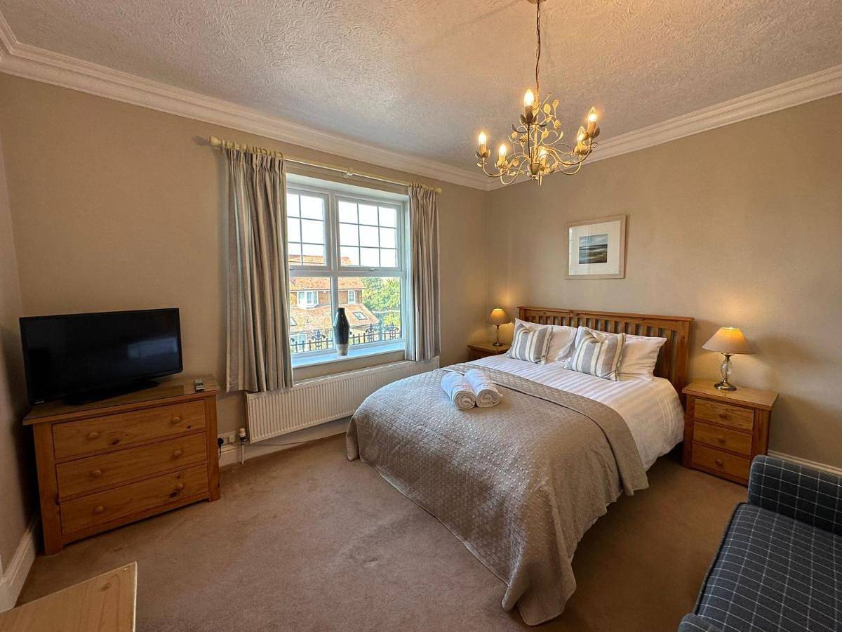 Twin Room with Private Bathroom in Hunstanton, Norfolk Coast