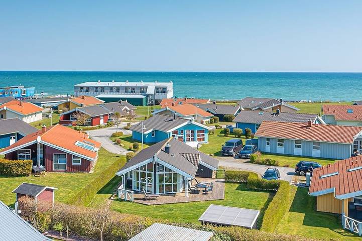 Ferienhaus für 6 Personen, mit Terrasse und Whirlpool sowie Garten und Sauna