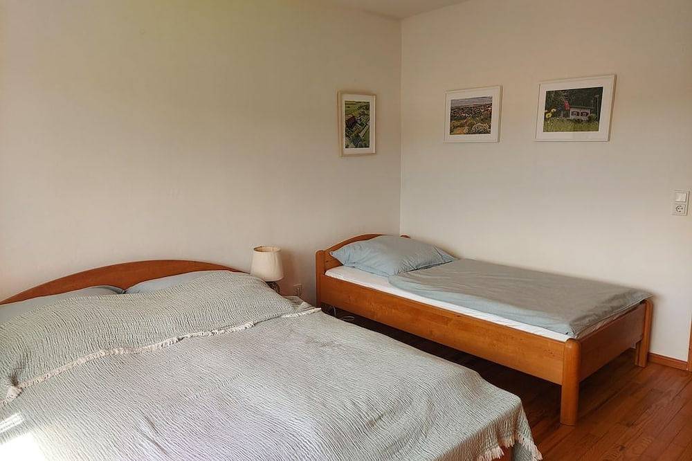 Ganze Wohnung, Ferienwohnung Hildegard - Ferienwohnung mit Terrasse in Ormesheim, Mandelbachtal