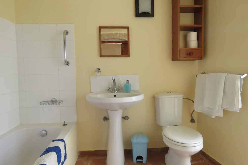 Pressoir pour 4 personnes (1 chambre)<br>Une maison de deux étages avec deux salles de bains in Agios Pavlos (Canée), Vámos