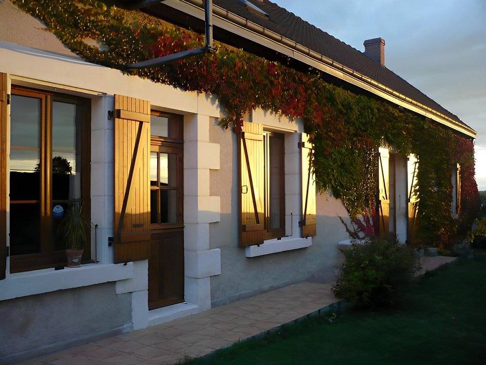 Chambres d'hôtes Anne-Marie - Chambre Glycine in Châtillon-sur-Indre, Région de Châteauroux